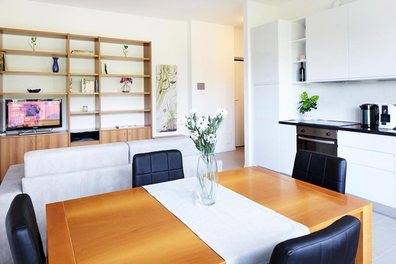 Appartamento La Vista By Holiday Solutions コモ エクステリア 写真